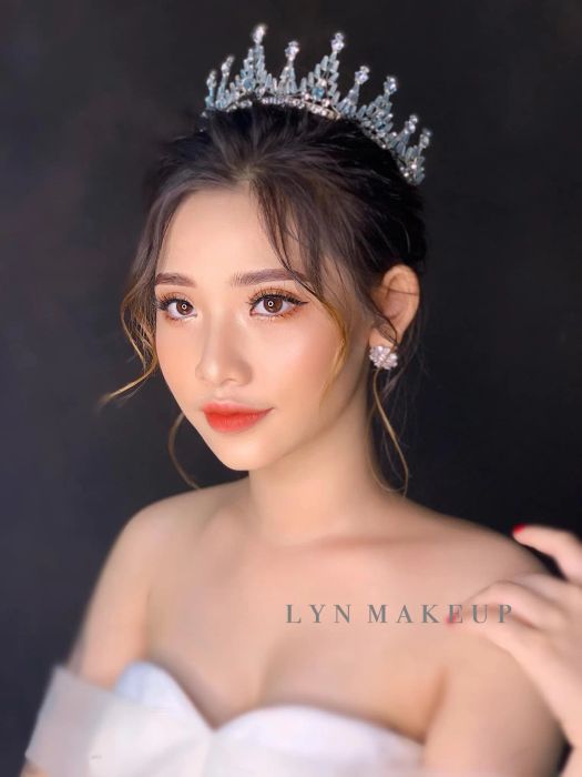 Khoảnh khắc tỏa sáng của cô dâu qua nghệ thuật trang điểm Lyn MakeUp