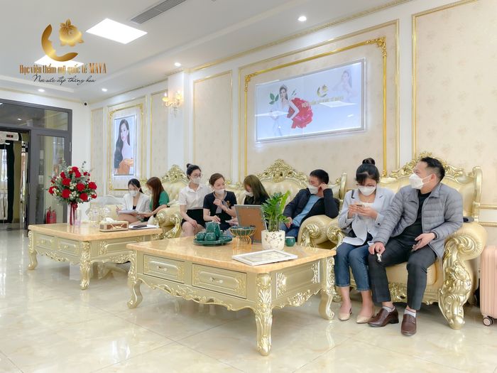 Không gian sang trọng tại Thẩm mỹ viện quốc tế MAYA