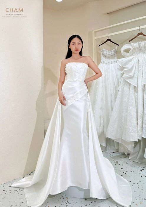 CHAM Studio ảnh 2 - Bộ sưu tập váy cưới đa phong cách từ nhẹ nhàng đến lộng lẫy