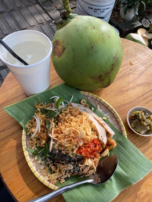 Hình ảnh đầy màu sắc của Xôi Kí - 52 Đặng Thái Thân