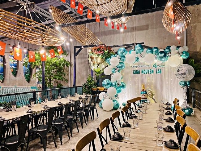 BA GÁC Vietnamese Grill & Beer Bàu Cát - Địa điểm tuyệt vời để thưởng thức món nướng đặc sắc trong không gian ấm cúng và gần gũi.