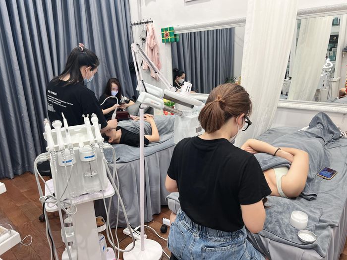 Kỹ thuật massage chuyên sâu tại An Nhiên Spa