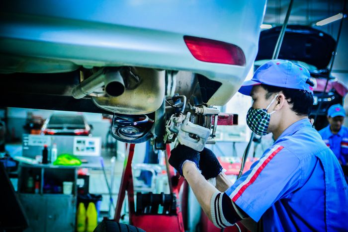 Hệ thống thiết bị hiện đại tại xưởng dịch vụ