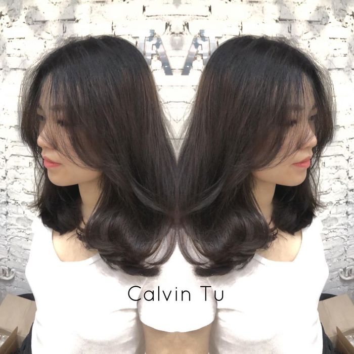 Không gian hiện đại và sang trọng tại AT. HAIR SALON