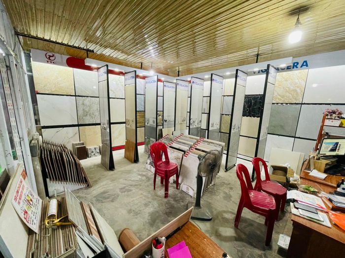 Hình ảnh thực tế kho hàng Vật Liệu Xây Dựng Hoàng Sơn - nơi lưu trữ đa dạng các loại vật liệu đạt chuẩn chất lượng