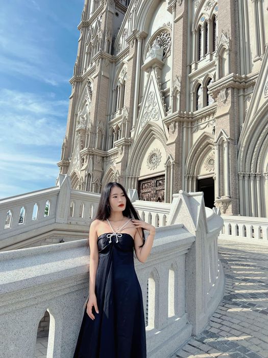 Hình ảnh Naru Boutique – Sự lựa chọn hoàn hảo cho váy đầm dự tiệc