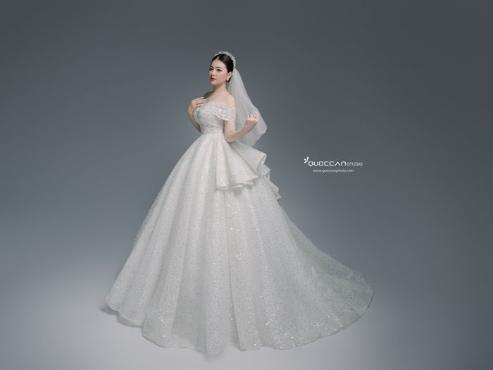 BST váy cưới thanh lịch tại Quoccan Wedding Studio