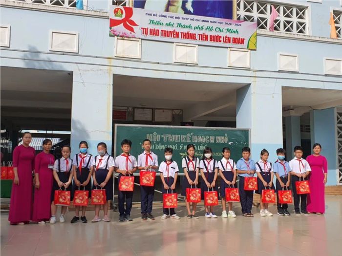 Hình ảnh khuôn viên rộng rãi Trường THCS Thị Trấn 2