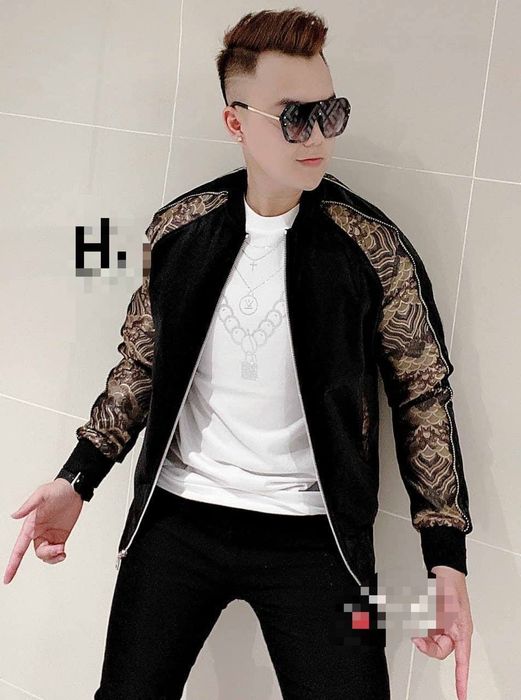 Không gian mua sắm hiện đại tại Nam Anh Shop
