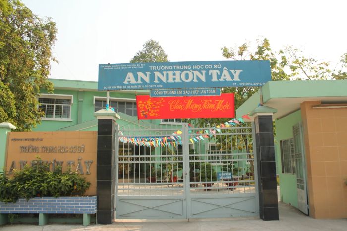 Hình ảnh khuôn viên Trường THCS An Nhơn Tây