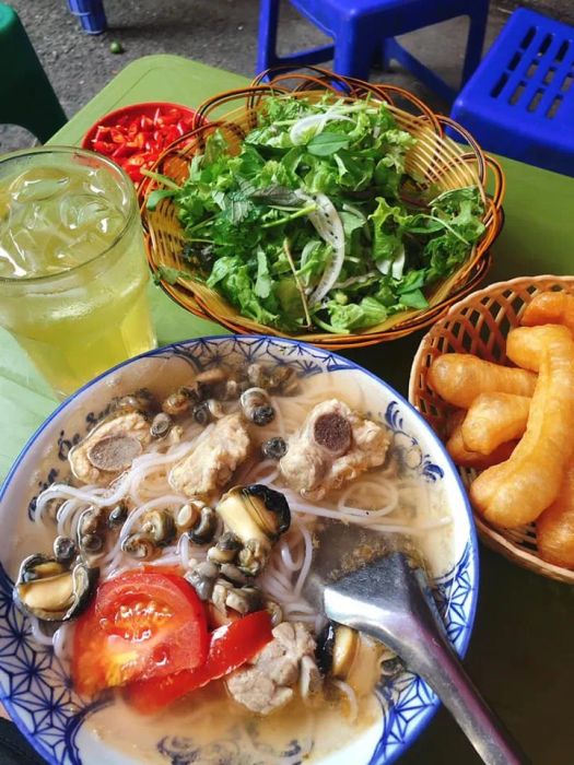 Bún Ốc Sườn hình ảnh 2