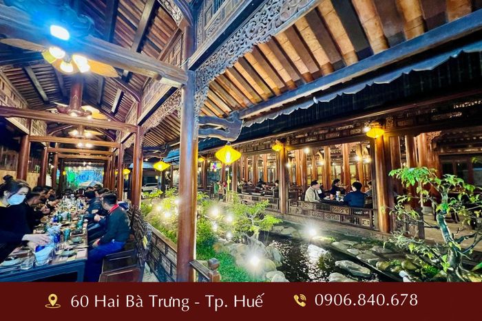 Không gian Nhà Rường đậm chất Huế tại Nhà Hàng Gạo