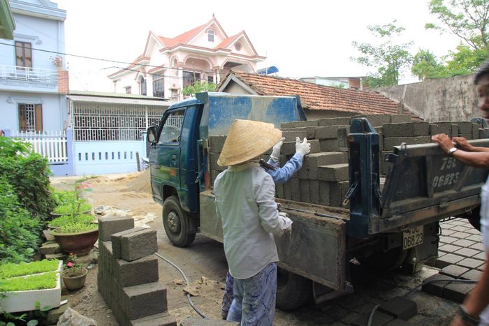 Hình ảnh kho hàng Vật Liệu Xây Dựng Thành Phố Huế - DNTN Bá Hoàng với đầy đủ các loại vật liệu đạt chuẩn chất lượng