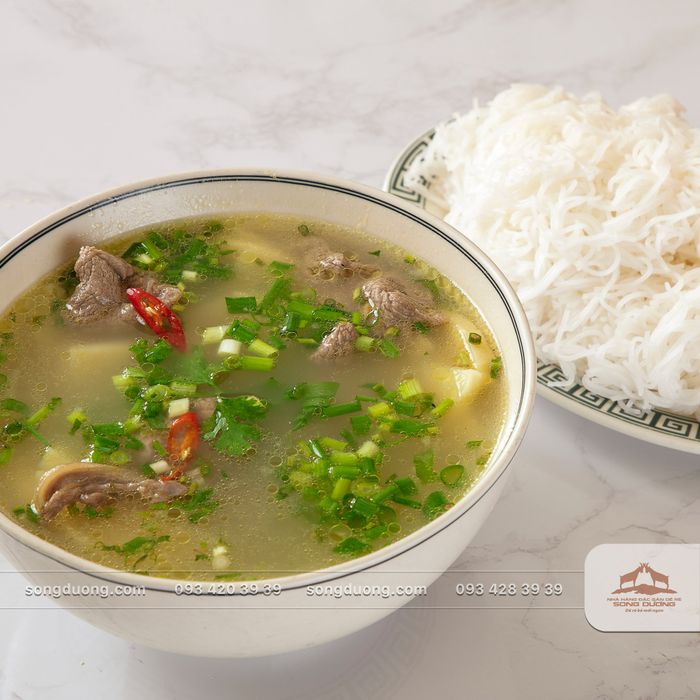 Món ăn hấp dẫn tại nhà hàng – Ảnh 2