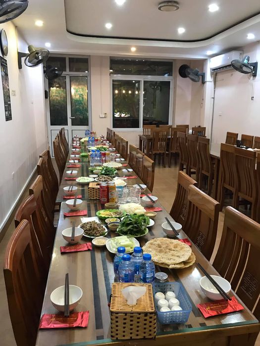 Một góc không gian nhà hàng – Nơi kết hợp ẩm thực và không gian thư giãn