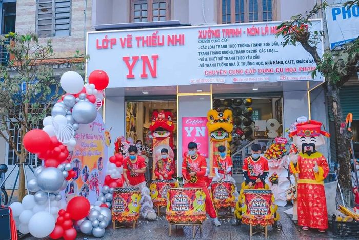 Hình ảnh rực rỡ từ màn trình diễn đầy sức sống của CLB Lân Sư Rồng Văn Lang