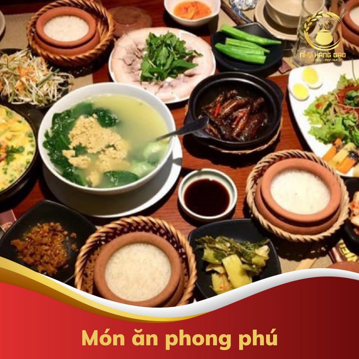 Không gian ấm cúng mang đậm chất Huế tại Nhà hàng Gạo