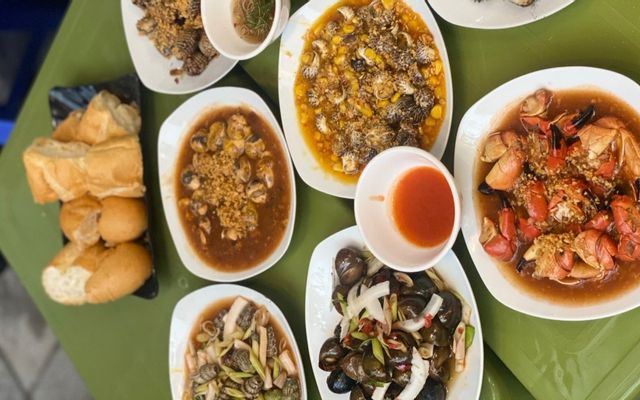 Không gian ấm cúng tại Ốc My Hải Phòng - Ngô Quyền