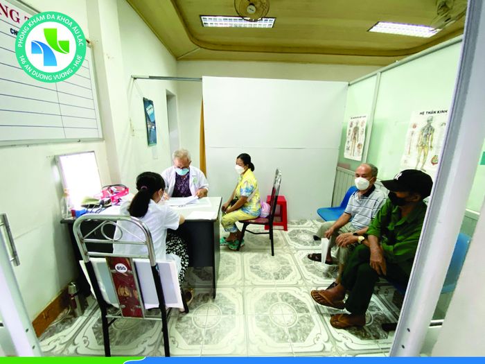 Không gian khám chữa bệnh tại Phòng Khám Đa Khoa Âu Lạc