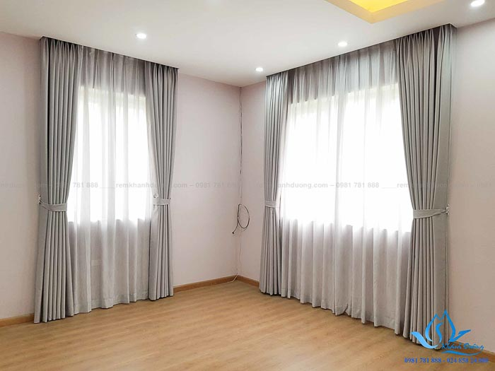 Ảnh 2 – Khánh Đường và những khung rèm lay động cảm xúc