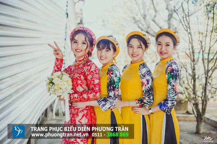 Trang phục biểu diễn Phương Trần - Hình ảnh 1