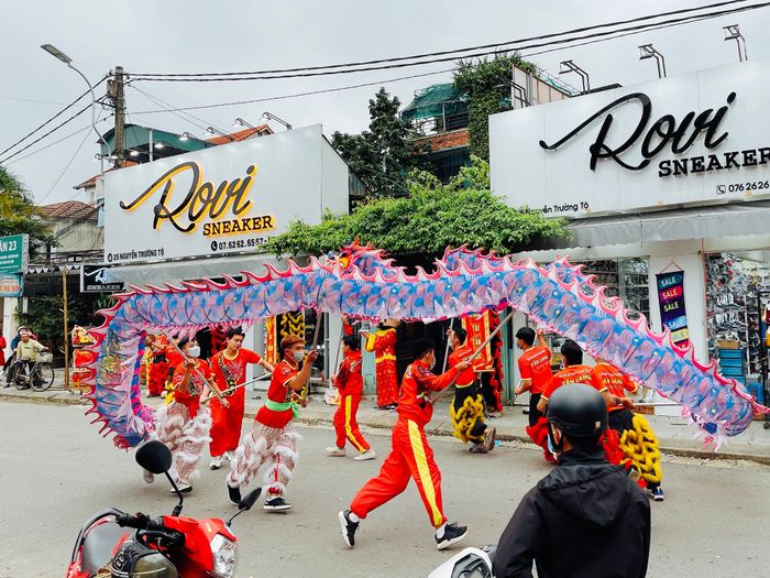 Khoảnh khắc ấn tượng trong màn biểu diễn đầy năng lượng của CLB Lân Sư Rồng Văn Lang