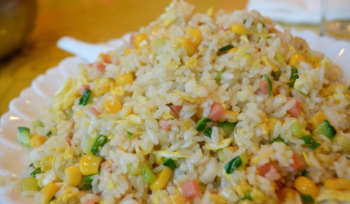 Không gian ấm cúng tại Quán Cơm Chiên BaBi