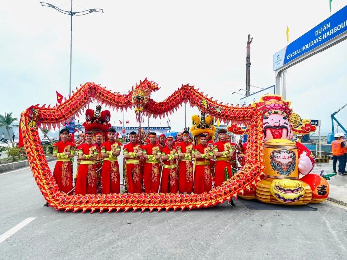 Hình ảnh biểu diễn ngoạn mục của Đoàn Võ Thuật Lân Sư Rồng Hùng Anh Đường