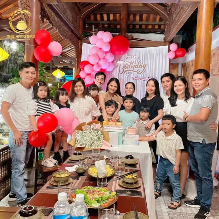 Khu vực tiệc sang trọng tại Nhà Hàng Gạo