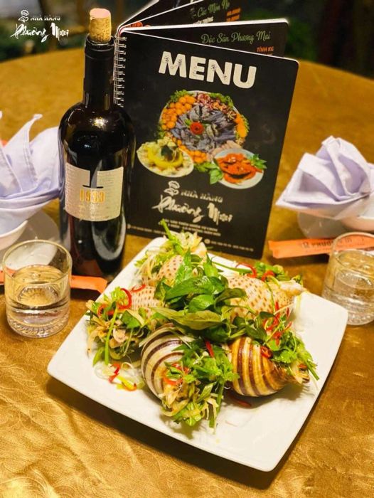 Khu vực phòng VIP sang trọng tại Nhà Hàng Phương Mai