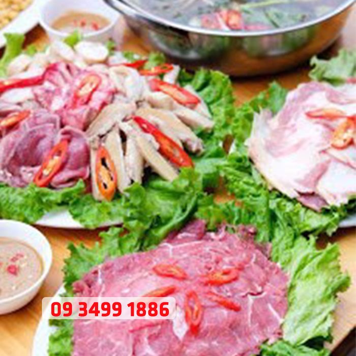 Lẩu Đuôi Bò Khánh Vy - Nghệ thuật trình bày món ăn đầy tinh tế