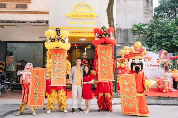 Hình ảnh biểu diễn đặc sắc của Đoàn Lân Sư Rồng Nhật Hoàng