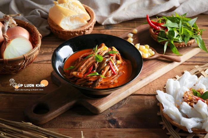 Tô súp lươn thơm ngon đậm đà tại Súp Lươn Khôi