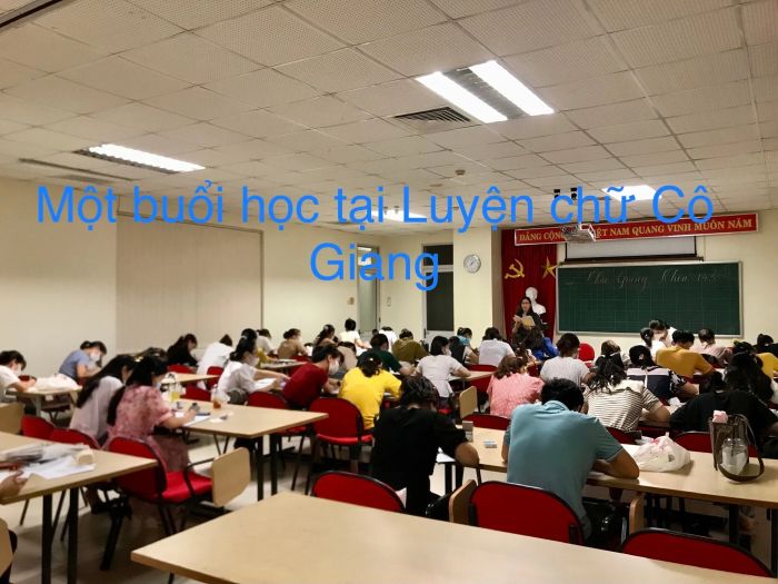 Không gian luyện chữ đầy cảm hứng tại lớp học của cô Giang