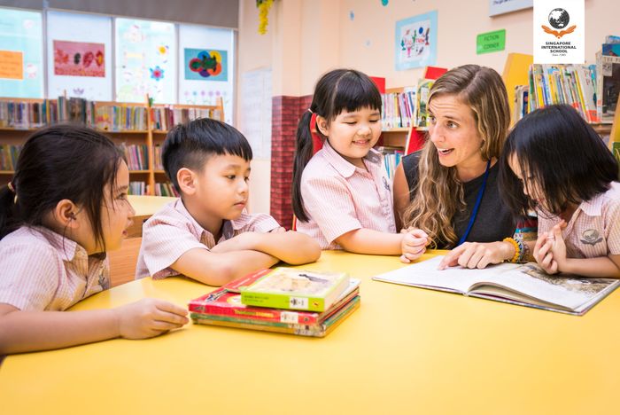 Trường Quốc Tế Singapore (SIS - Singapore International School) hình ảnh 1 – Một môi trường học tập đa văn hóa với nền giáo dục quốc tế, nơi học sinh phát triển toàn diện về tri thức và nhân cách.