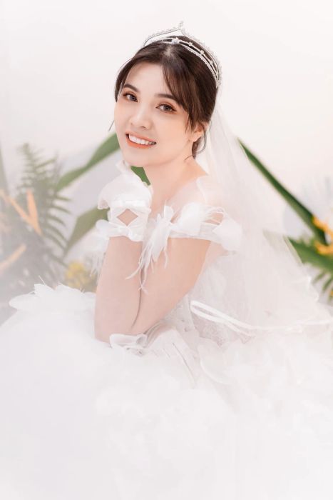 Khoảnh khắc cô dâu rạng rỡ tại Hello Studio
