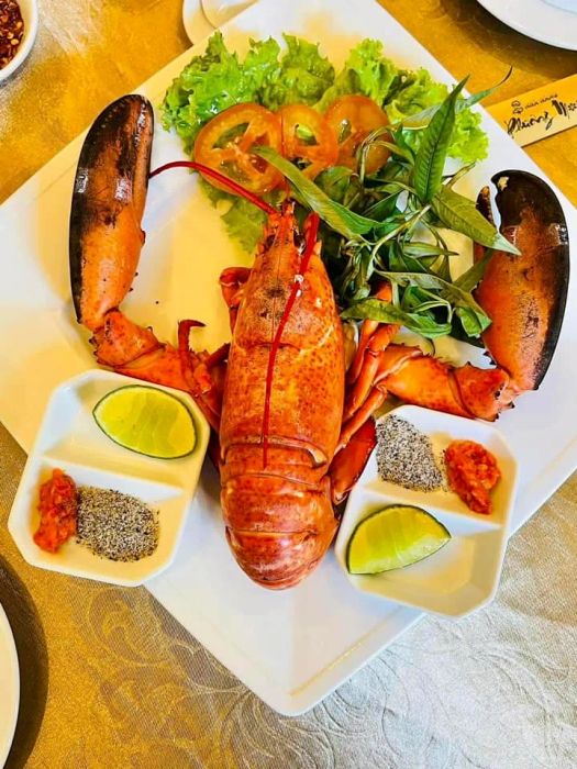 Khu vực sân thượng view đẹp tại Phương Mai