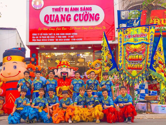 Khoảnh khắc rực rỡ trong màn biểu diễn đầy màu sắc của Đoàn lân sư rồng Nhân Nghĩa Đường