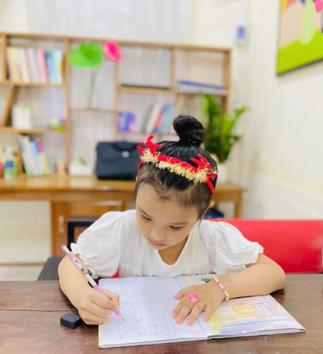 Không gian luyện chữ đầy cảm hứng tại Lương Ngọc