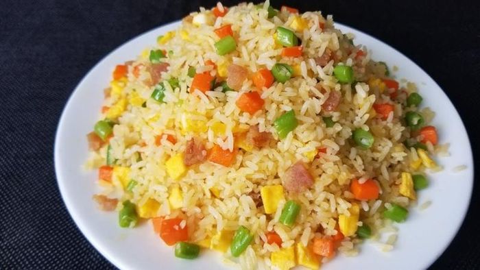 Không gian ấm cúng và món ngon tại Quán Cơm A Cà