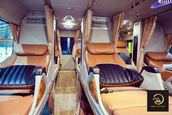 Nam Quỳnh Anh Limousine ảnh 2