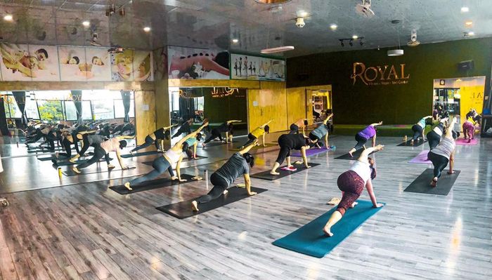 Không gian sang trọng tại ROYAL Fitness Yoga