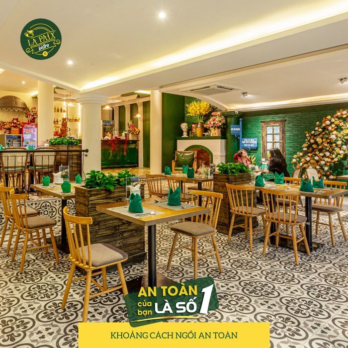 La Paix Bistro - Không gian Paris thu nhỏ