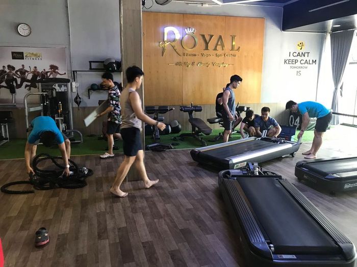 Hình ảnh phòng tập cao cấp tại ROYAL Fitness Yoga