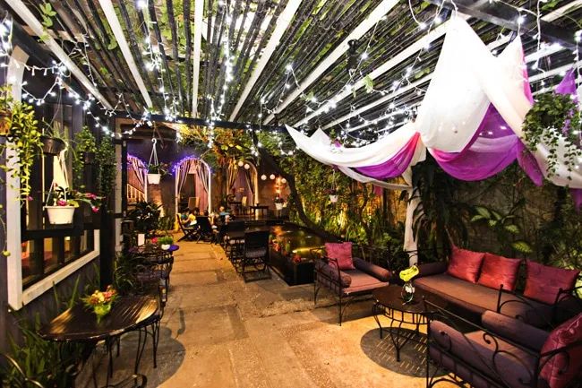 Pergola Café là một trong Top 10 quán cà phê đẹp nhất quận Phú Nhuận, TP. Hồ Chí Minh.
