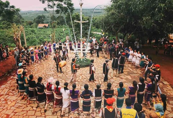 Hình ảnh văn hóa cồng chiêng Tây Nguyên