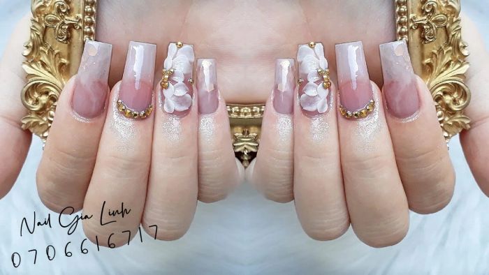 Tác phẩm nail nghệ thuật đính đá tại Gia Linh Nail - Ảnh 3