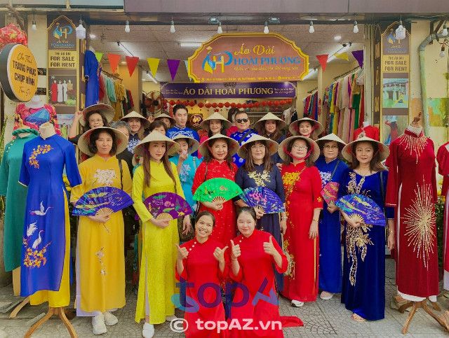 Cửa hàng cho thuê áo dài nổi tiếng tại Hội An