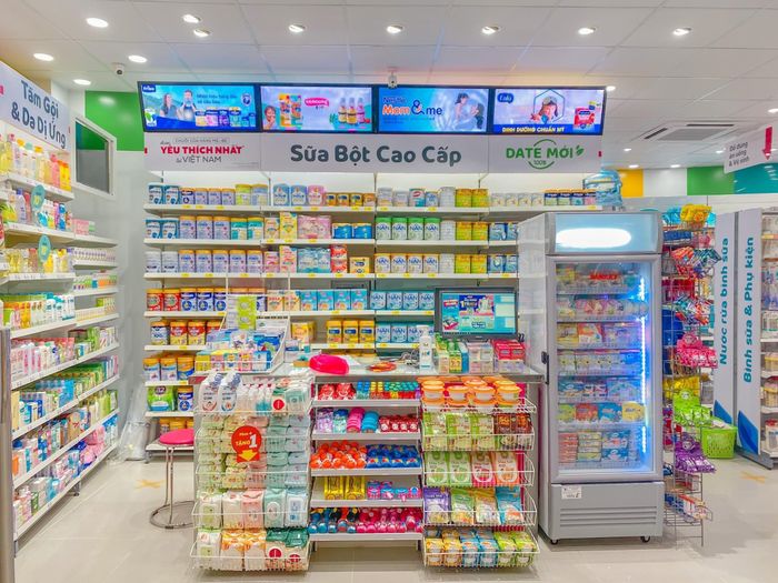 Khám phá Siêu thị Con Cưng qua hình ảnh chân thực - nơi mang đến những giải pháp chăm sóc trẻ em tối ưu.