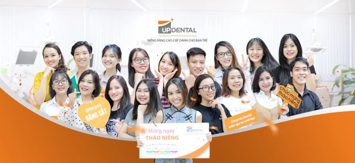Đội ngũ bác sĩ chuyên môn cao tại Up Dental